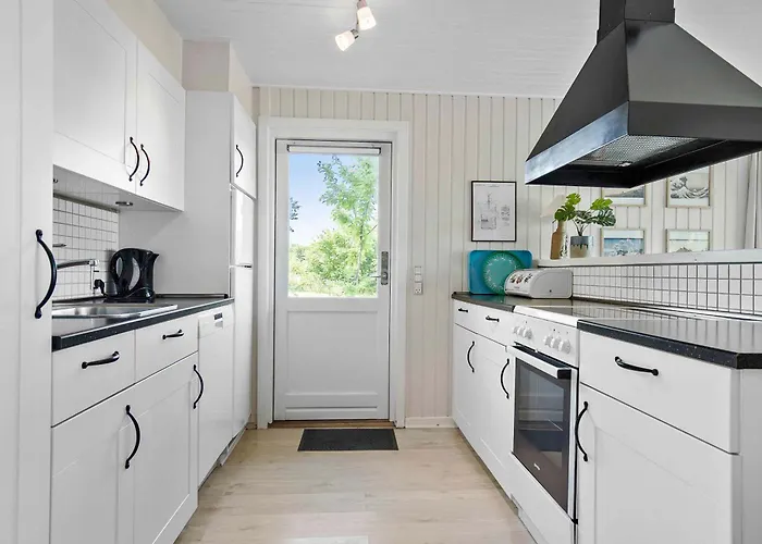 Bright And Cozy Summer House With Sea View *